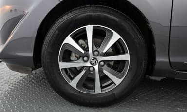 Prius C