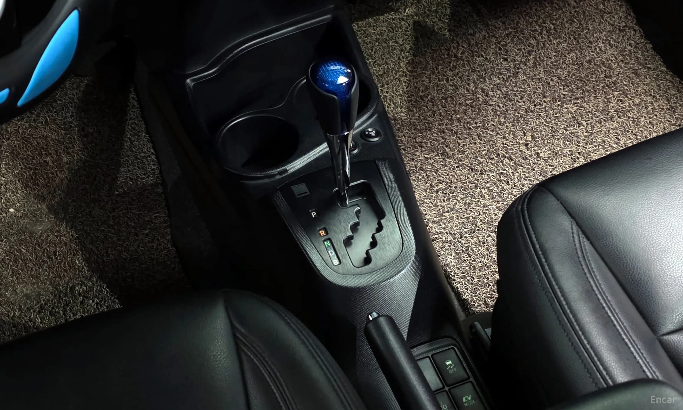 Prius C