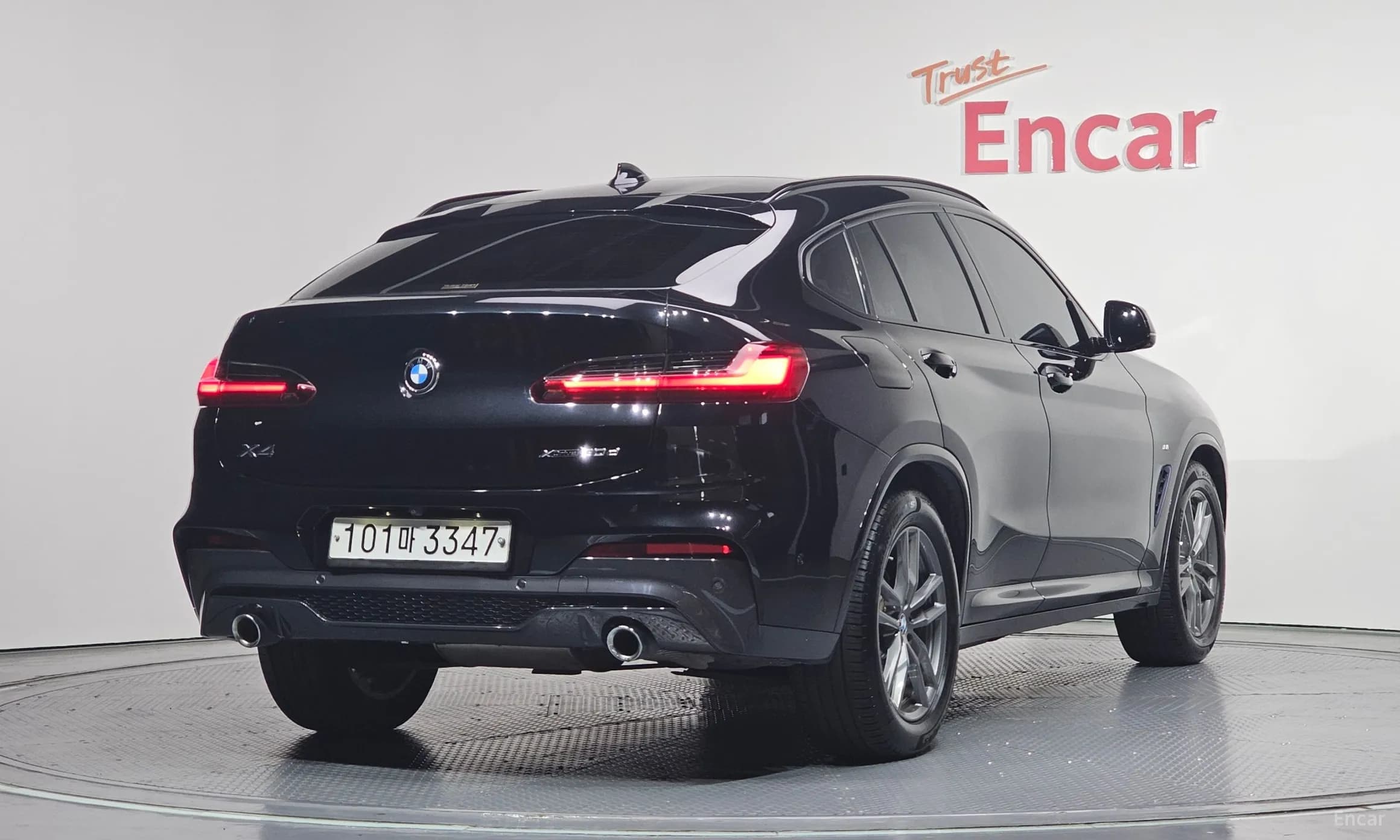 X4 (G02)