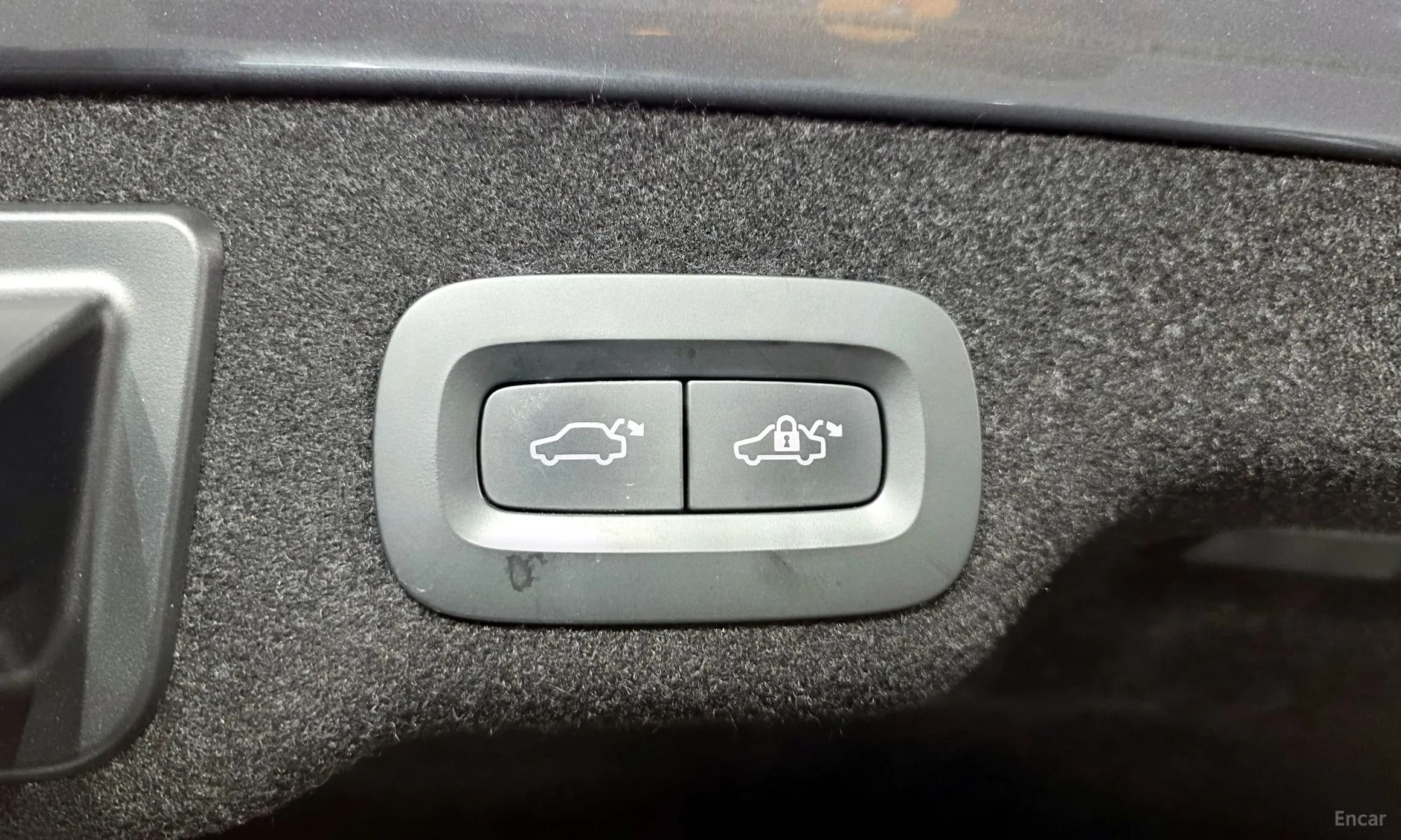 S90