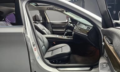 7 Series (F01)