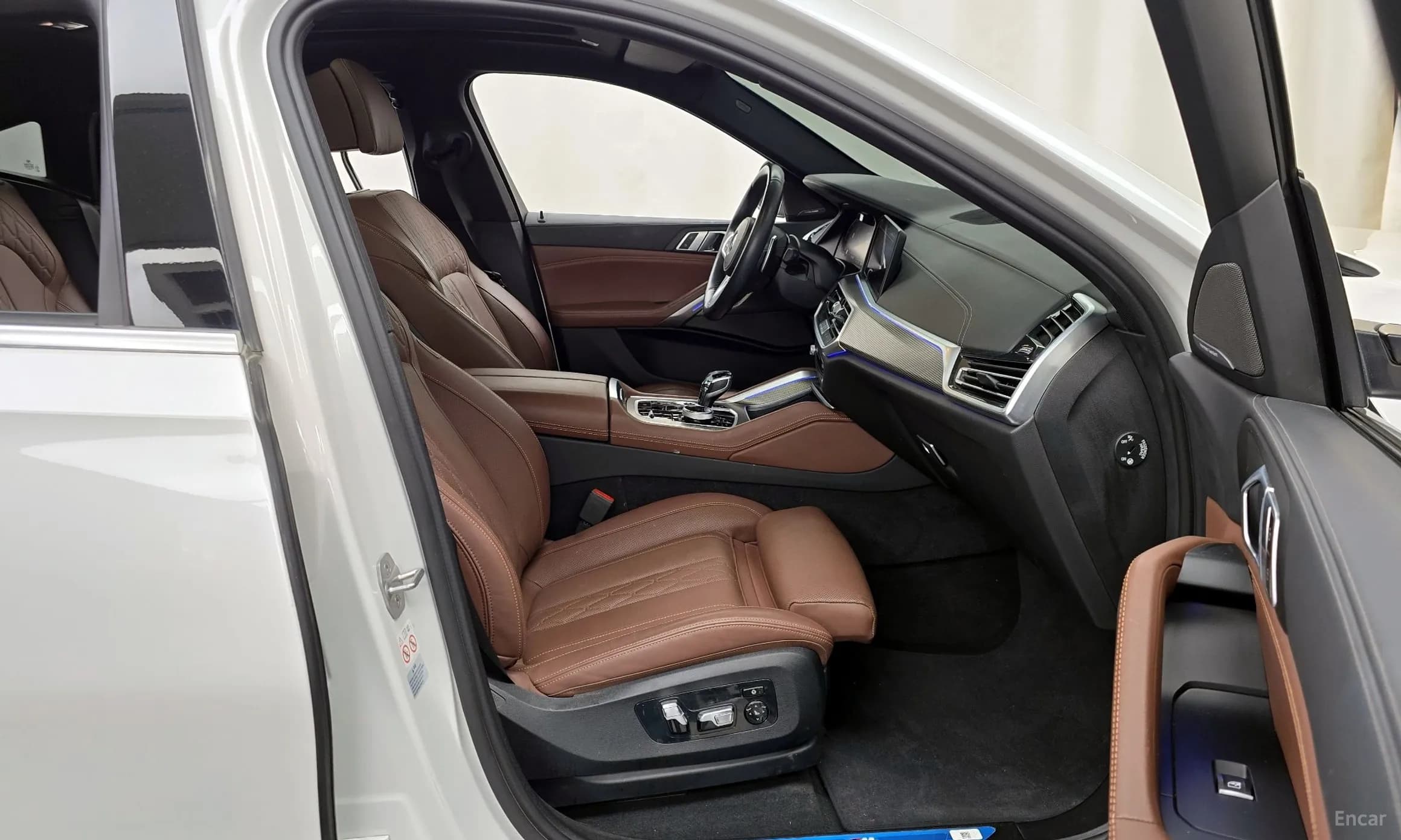 X6 (G06)