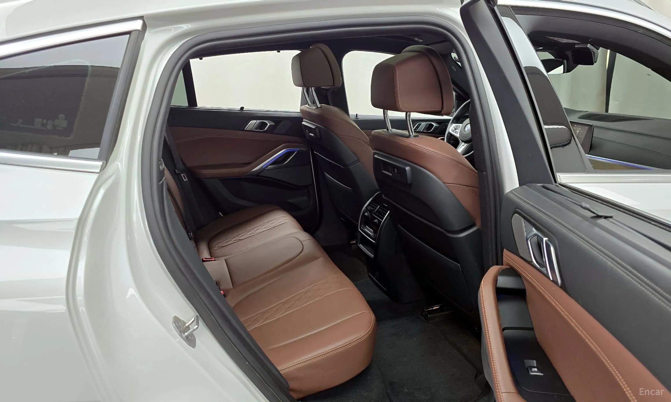 X6 (G06)