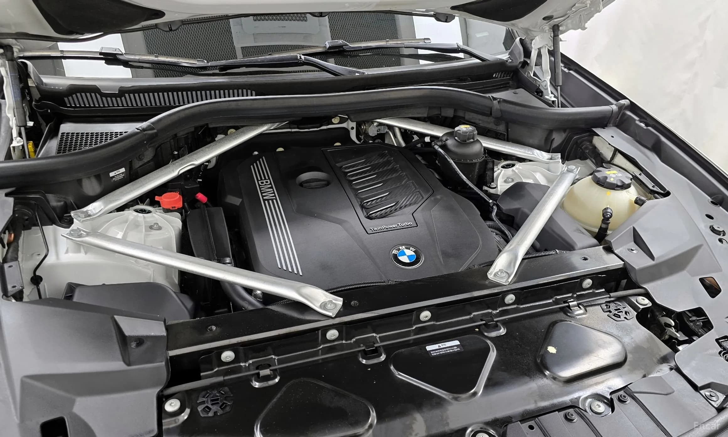 X6 (G06)
