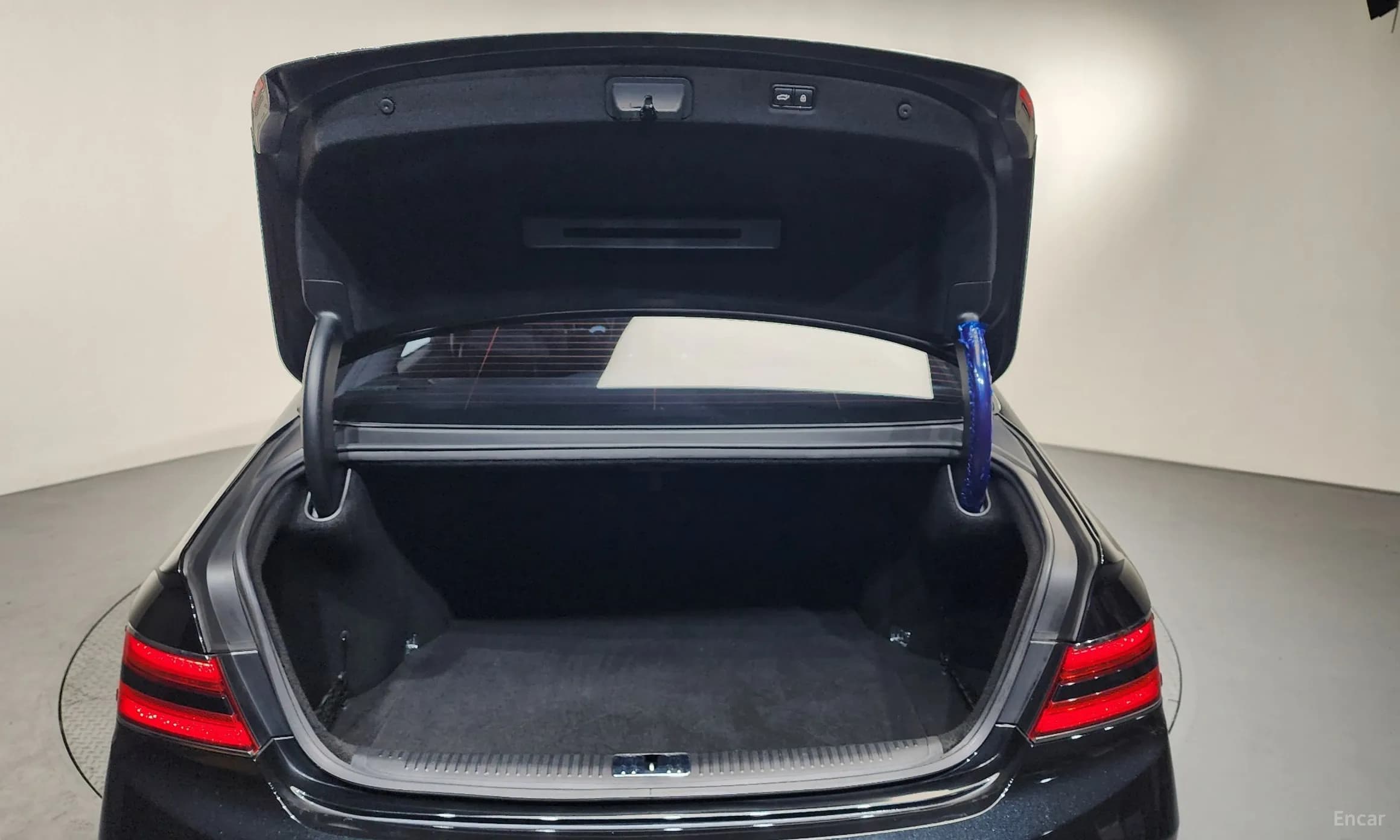 G90