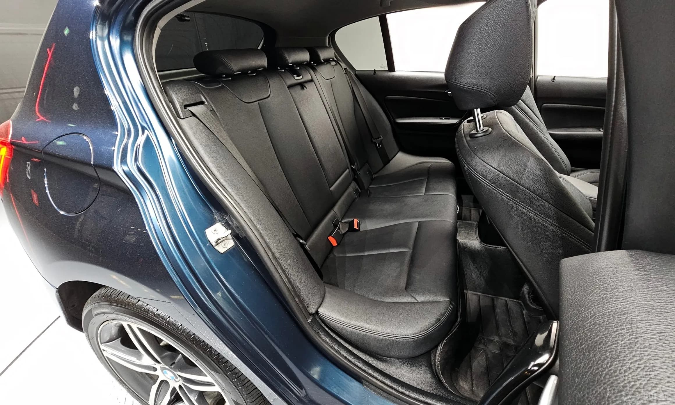 1 Series (F20)
