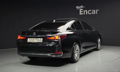 ES300h 7th Generation
