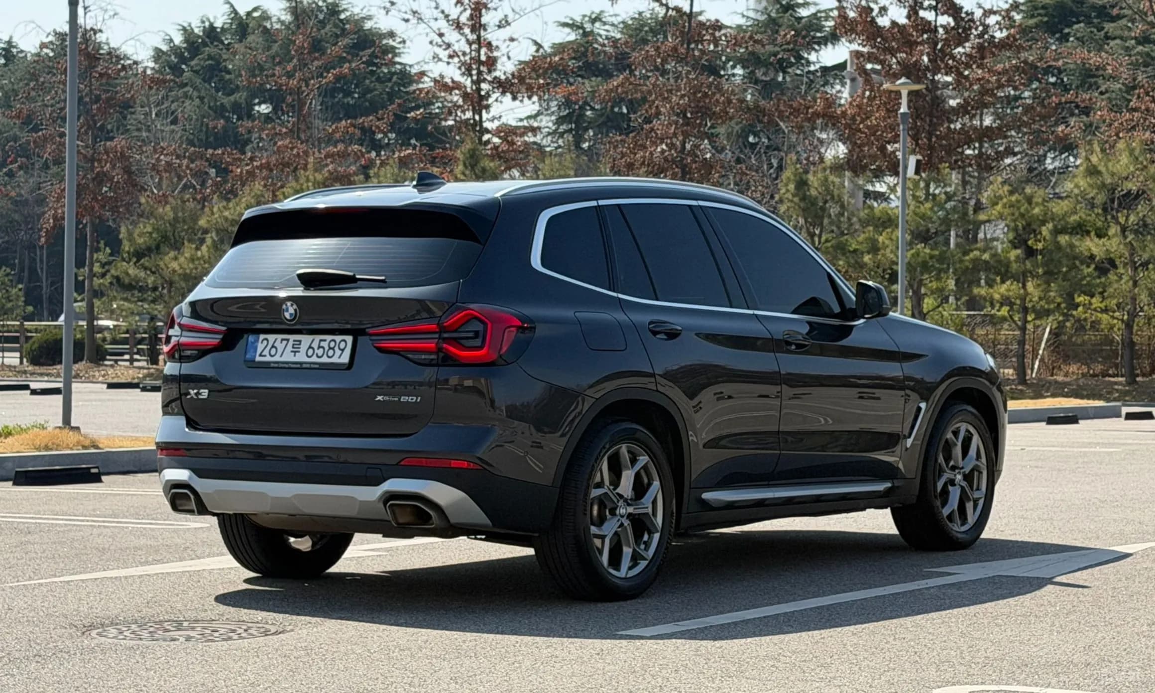 X3 (G01)