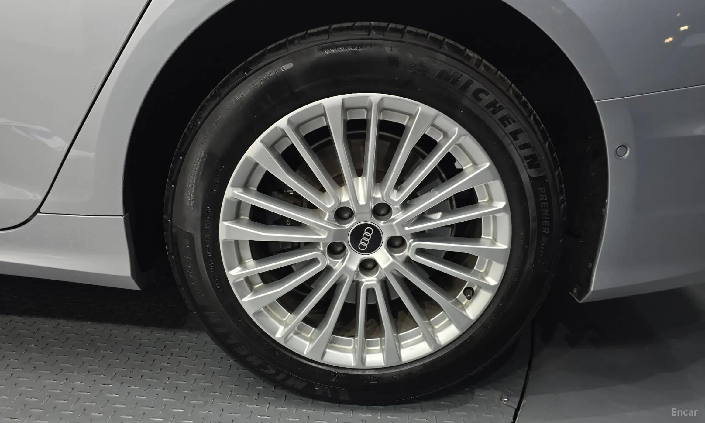 A6 (C8)