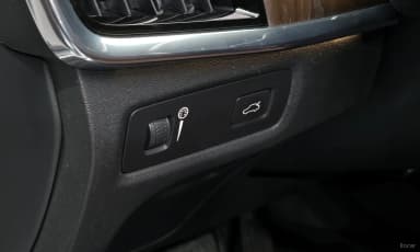 S90