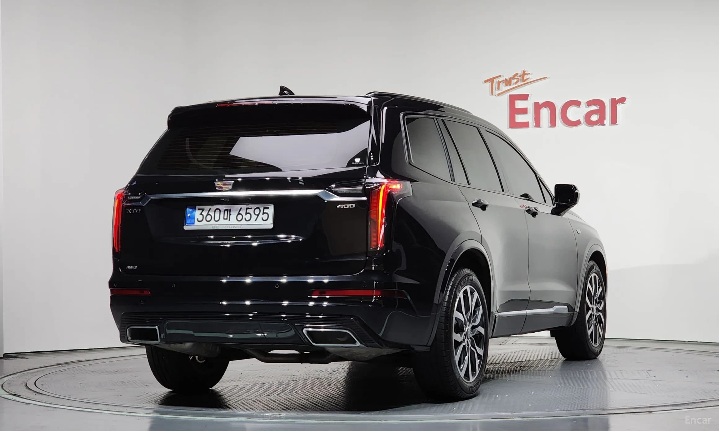 XT6