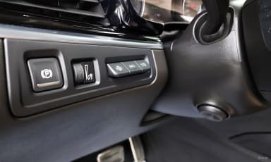 XT6