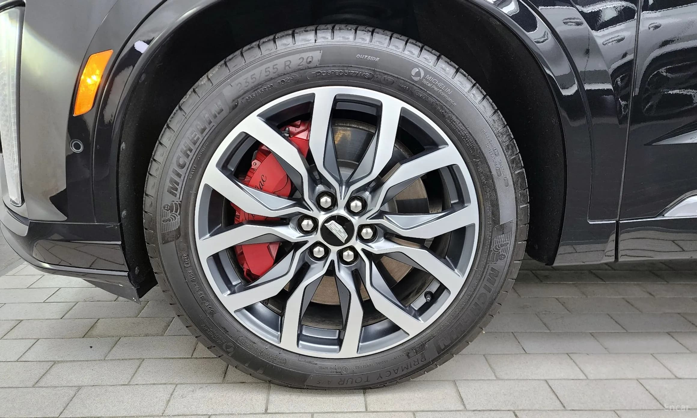 XT6