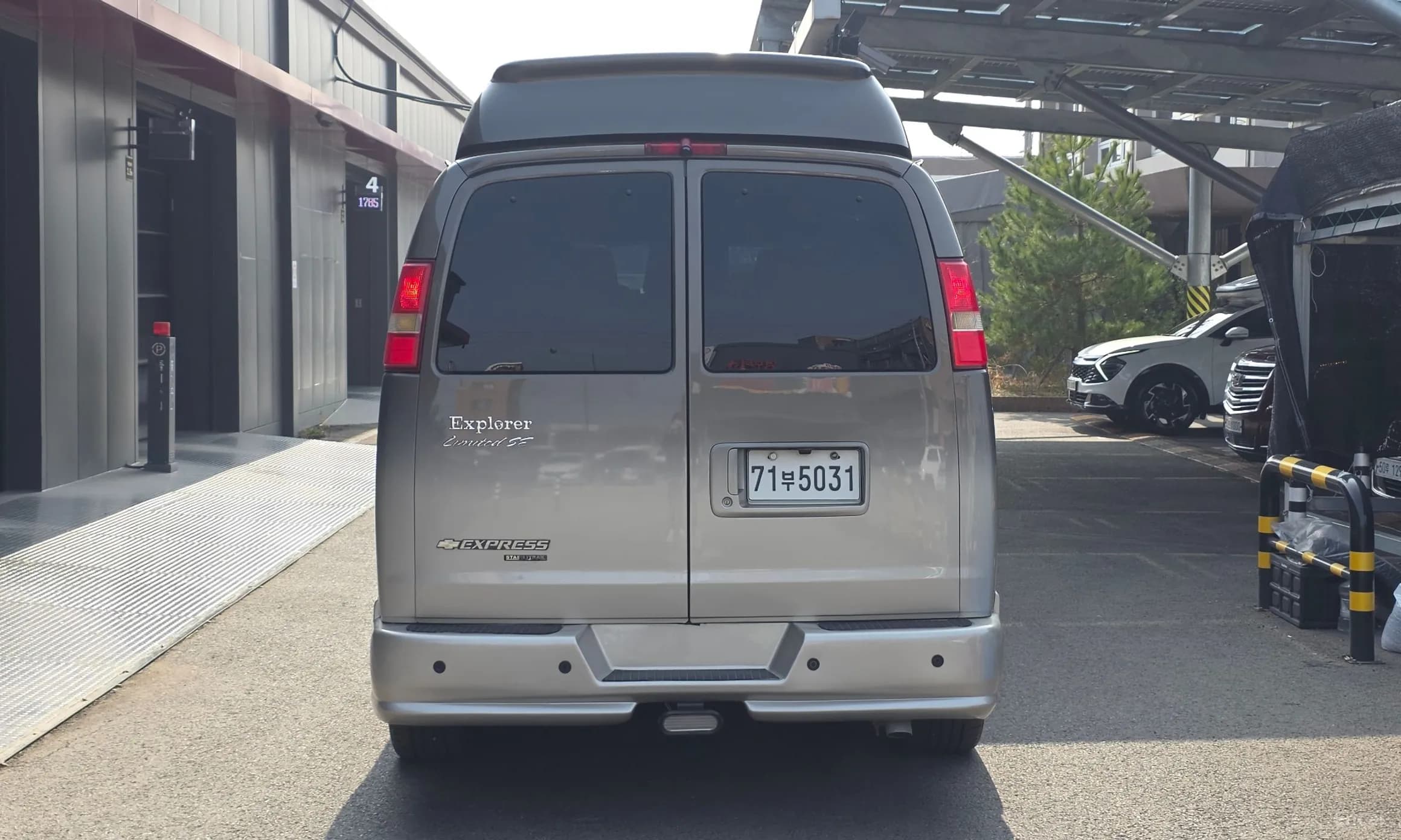 Express Van