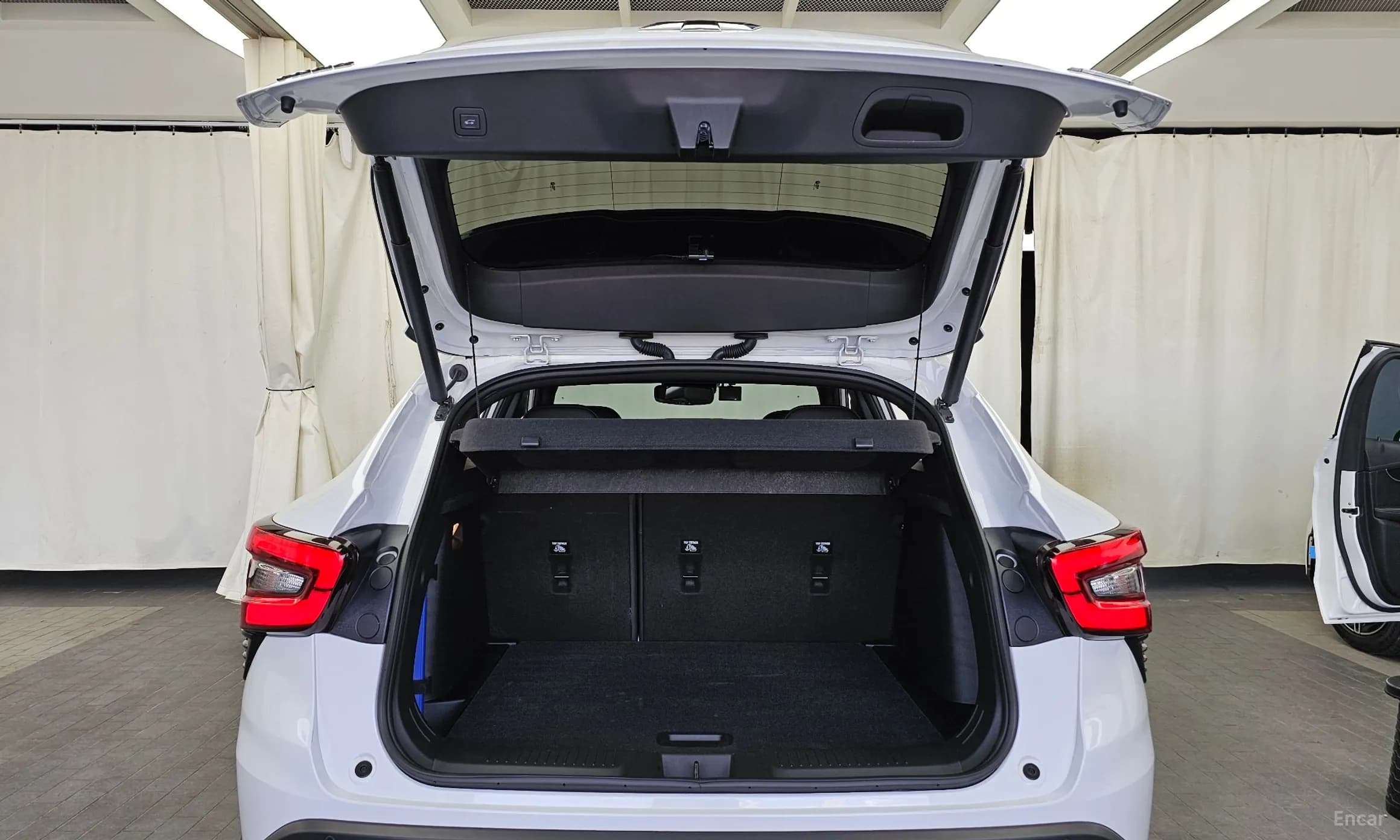 Trax Crossover