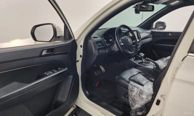 Rexton Sports Khan