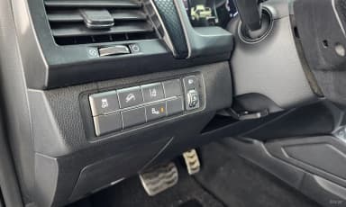 Rexton Sports Khan