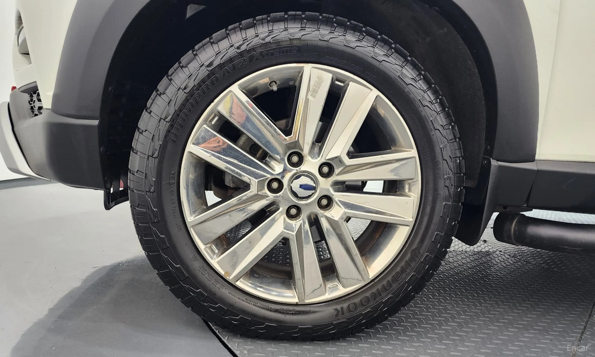 Rexton Sports Khan