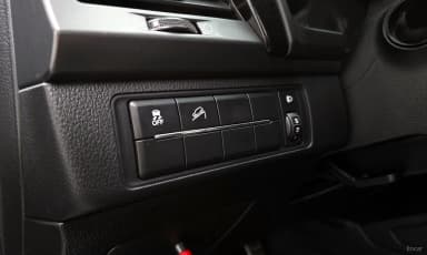 Rexton Sports Khan