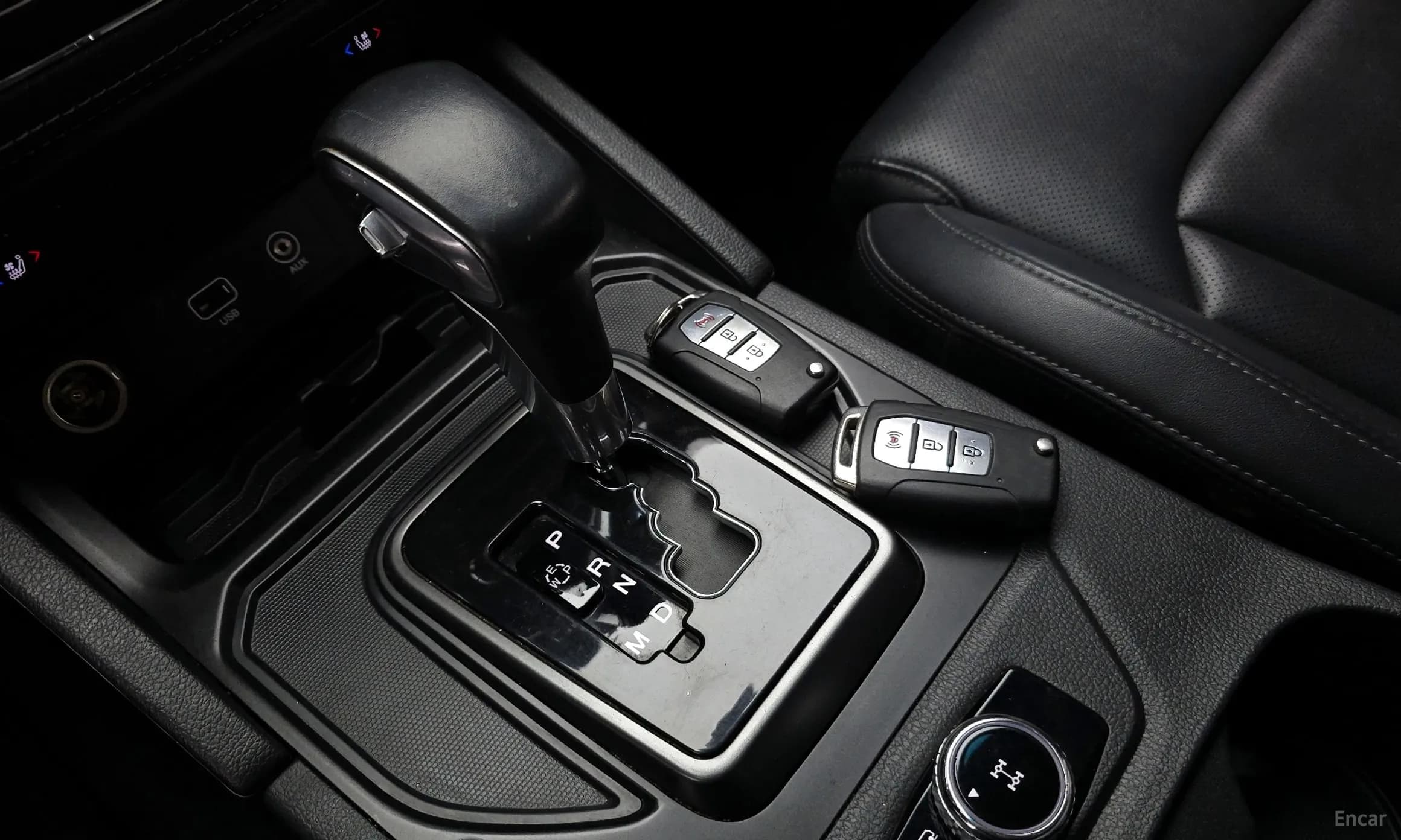 Rexton Sports Khan