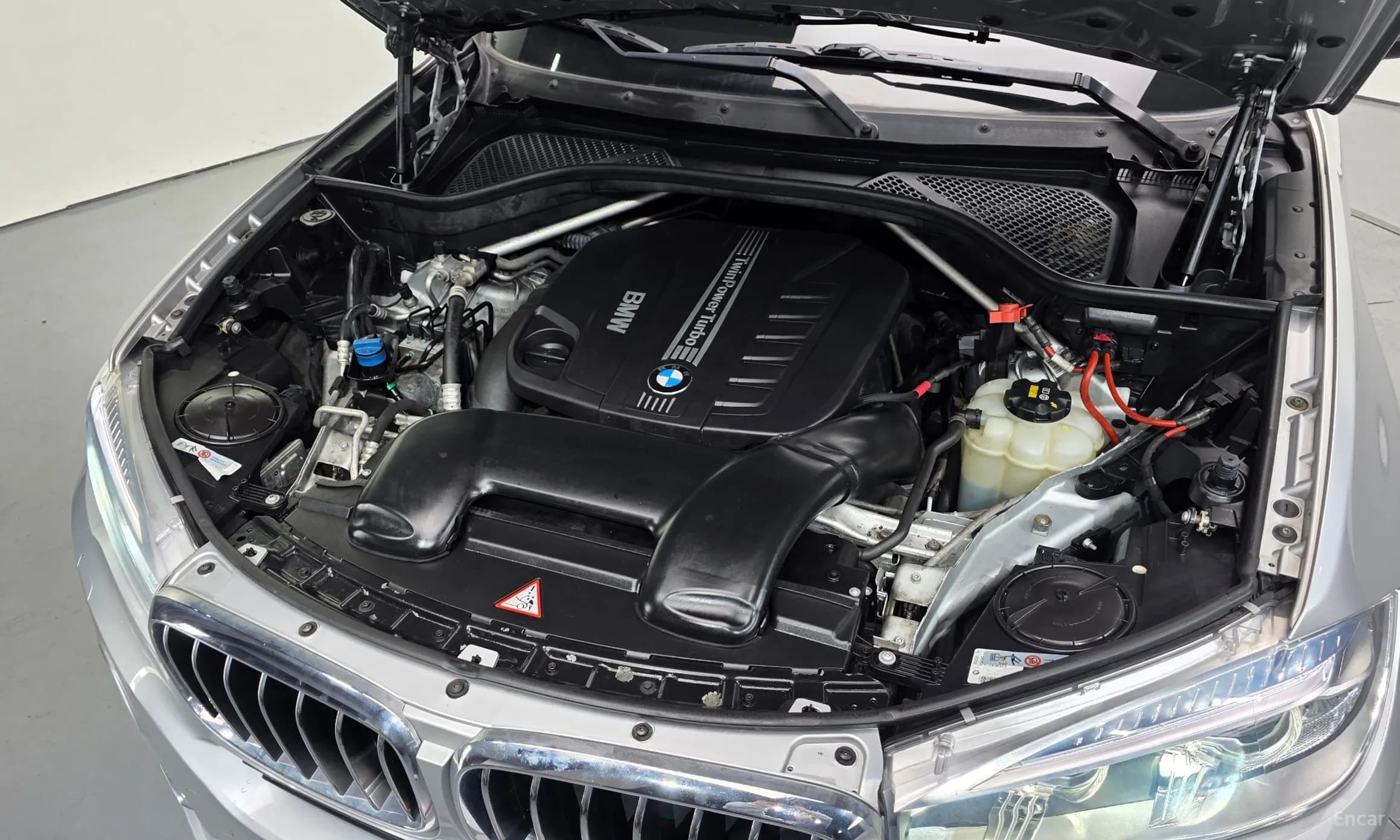 X5 (F15)