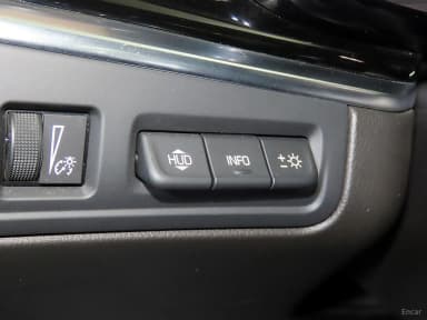 XT6