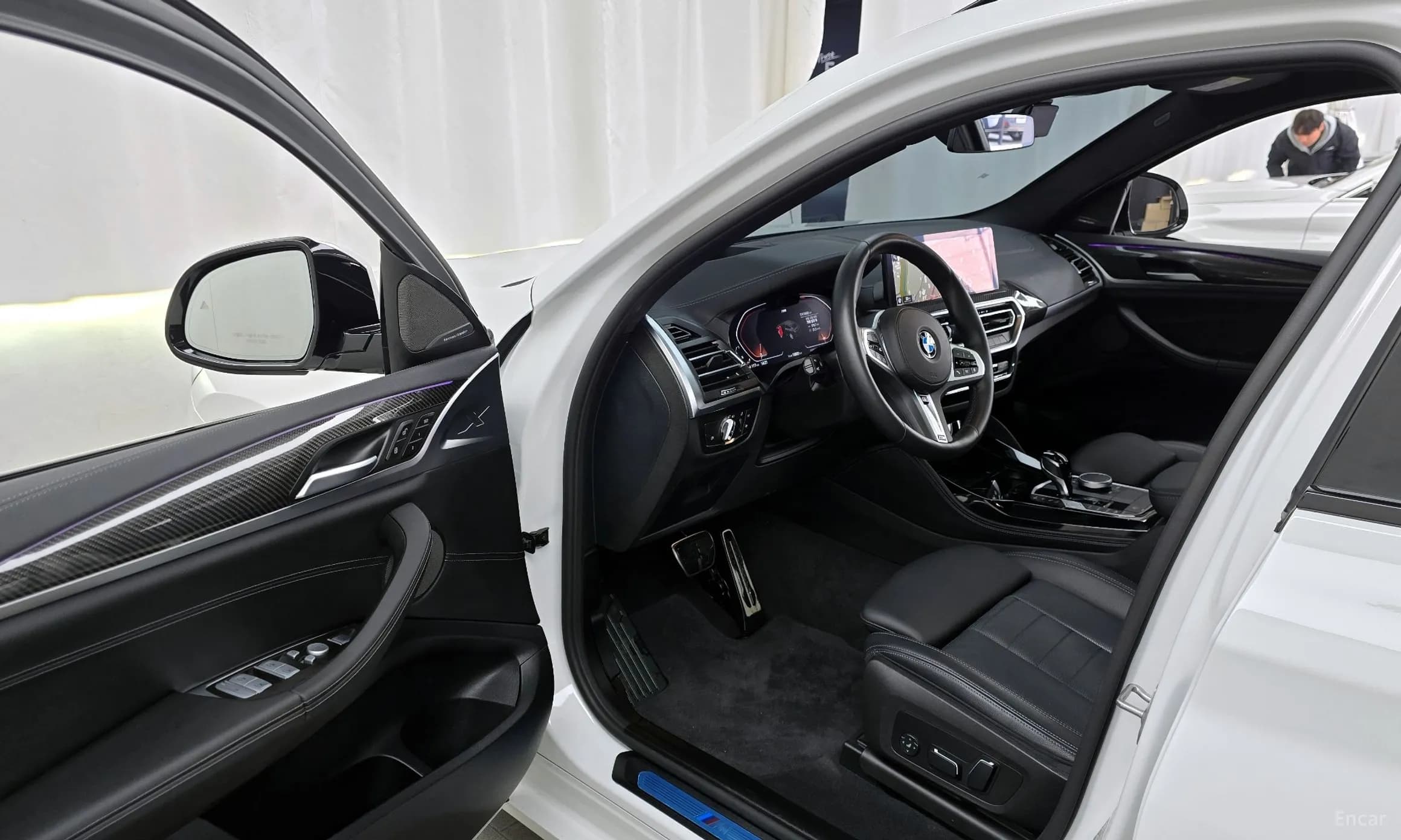 X4 (G02)