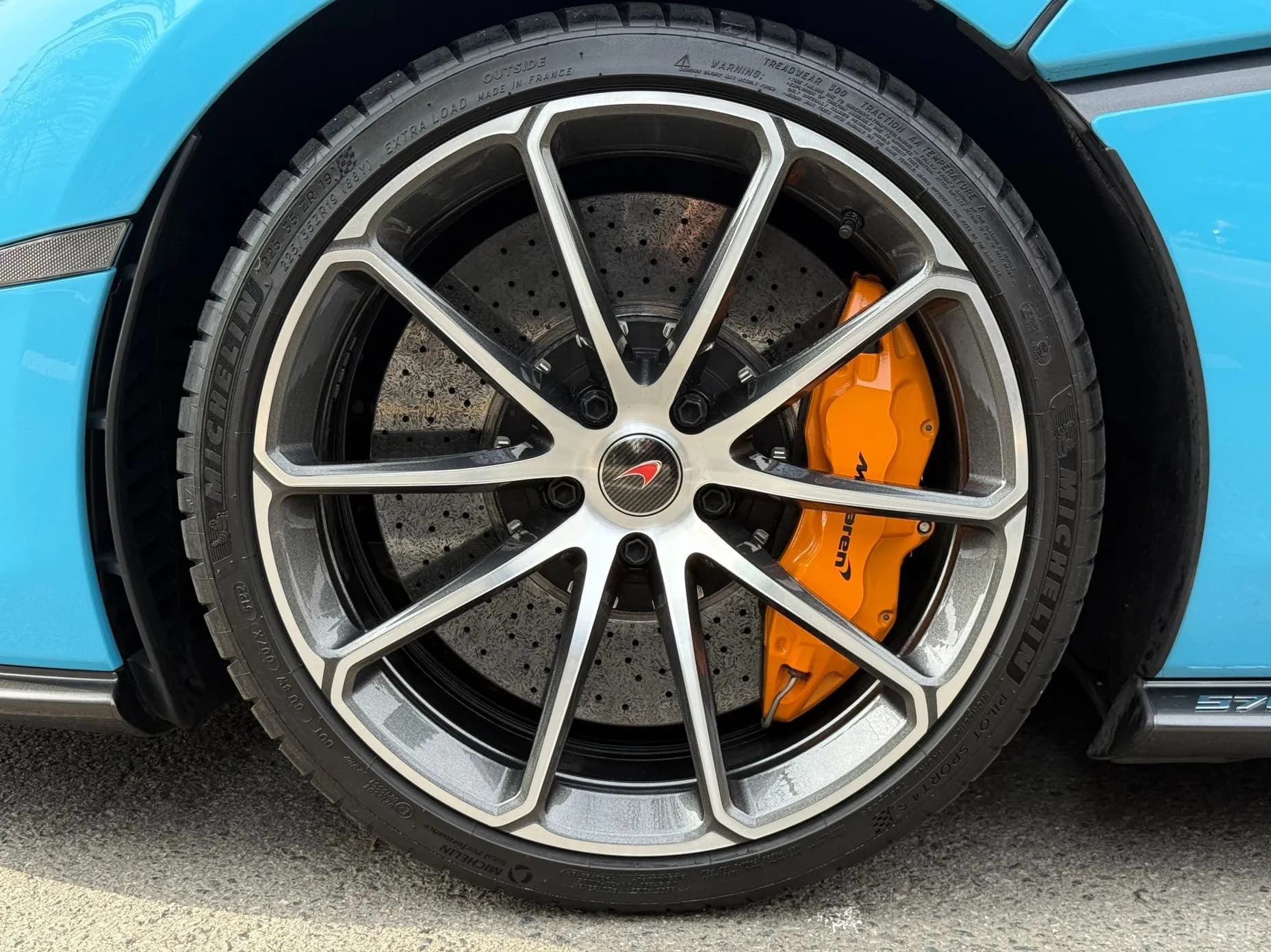 570S