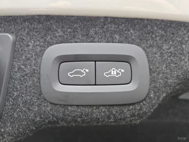 S90