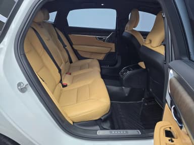 S90