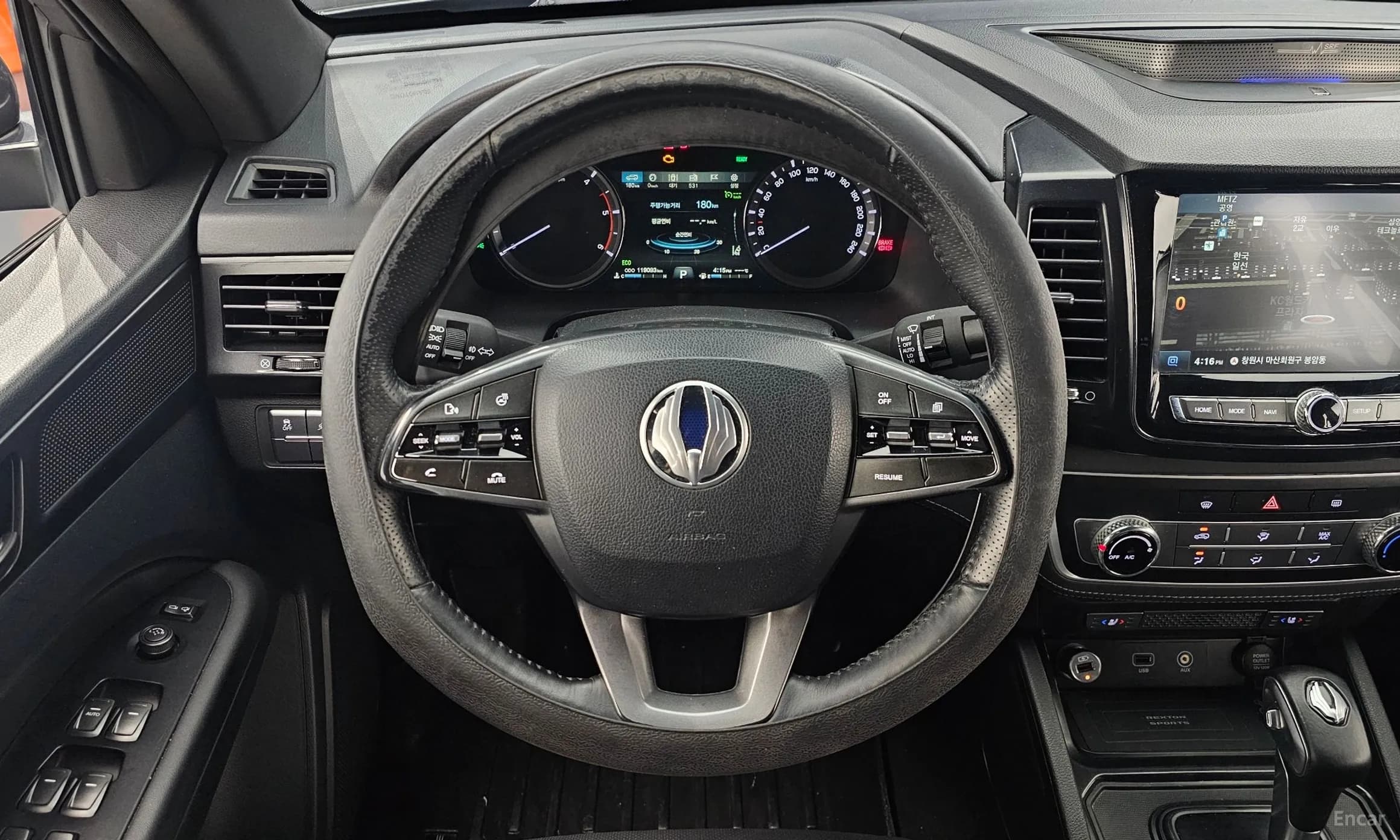 Rexton Sports Khan
