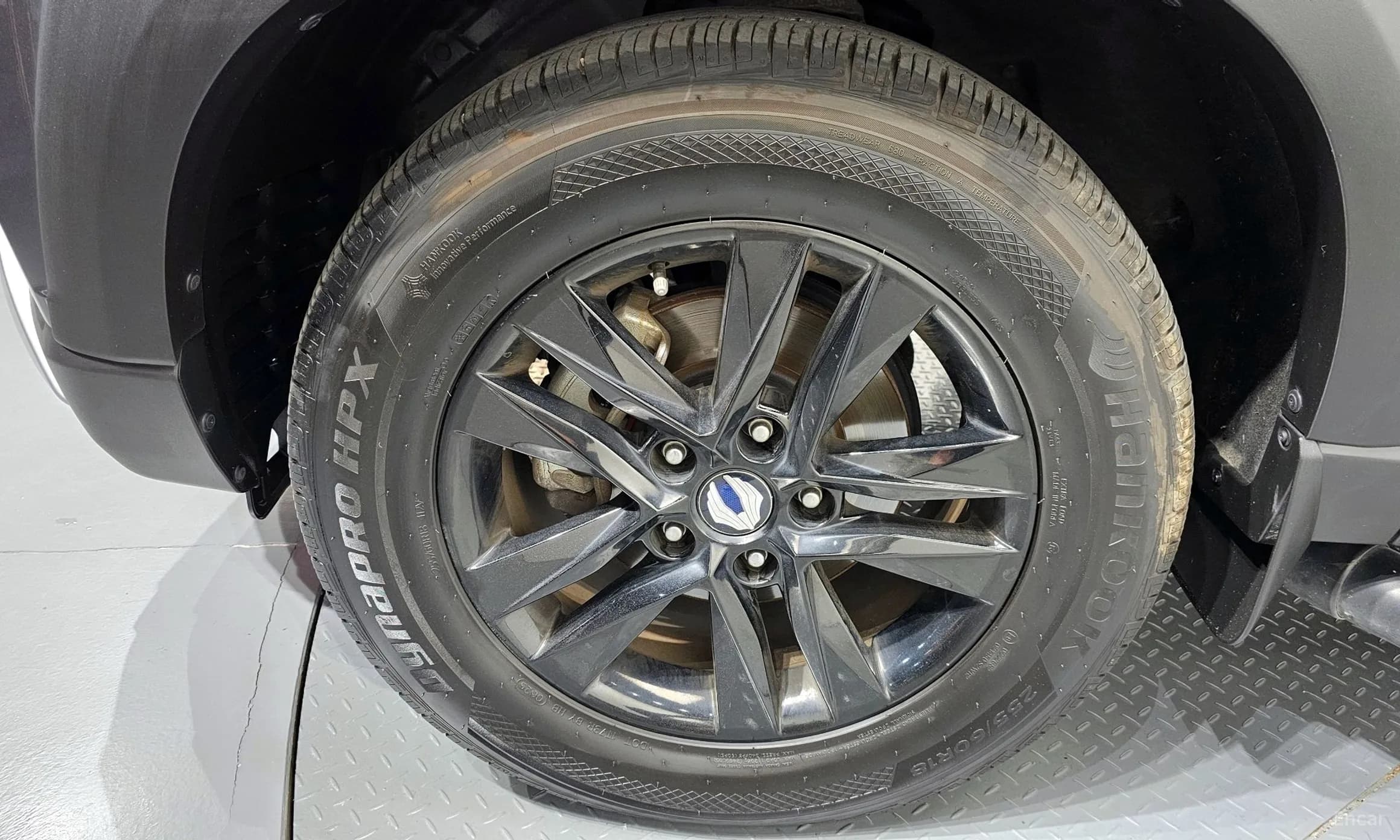 Rexton Sports Khan