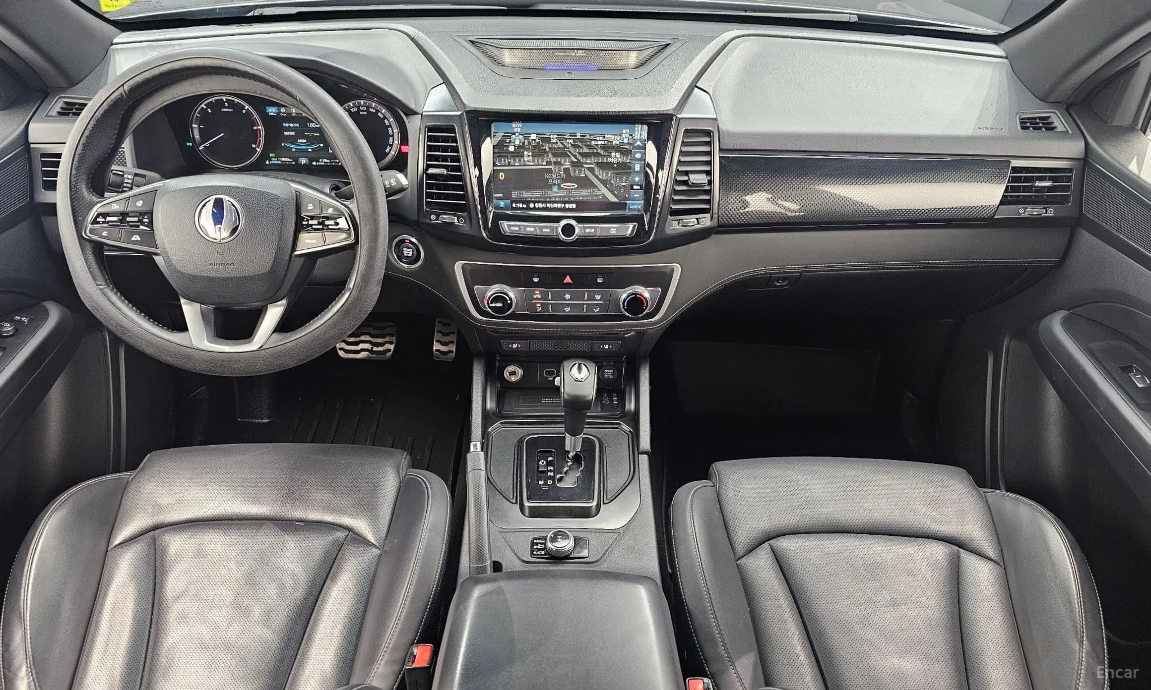 Rexton Sports Khan