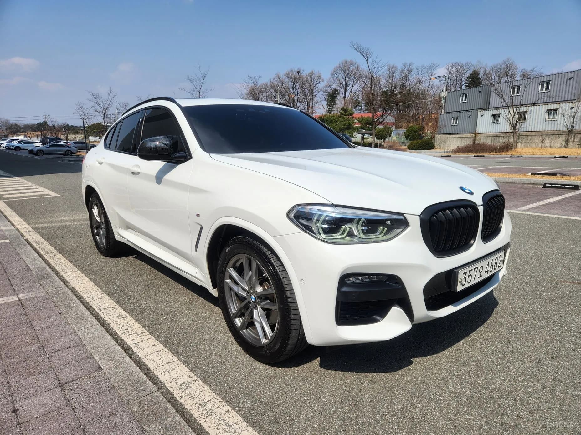 X4 (G02)