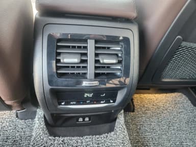 X4 (G02)