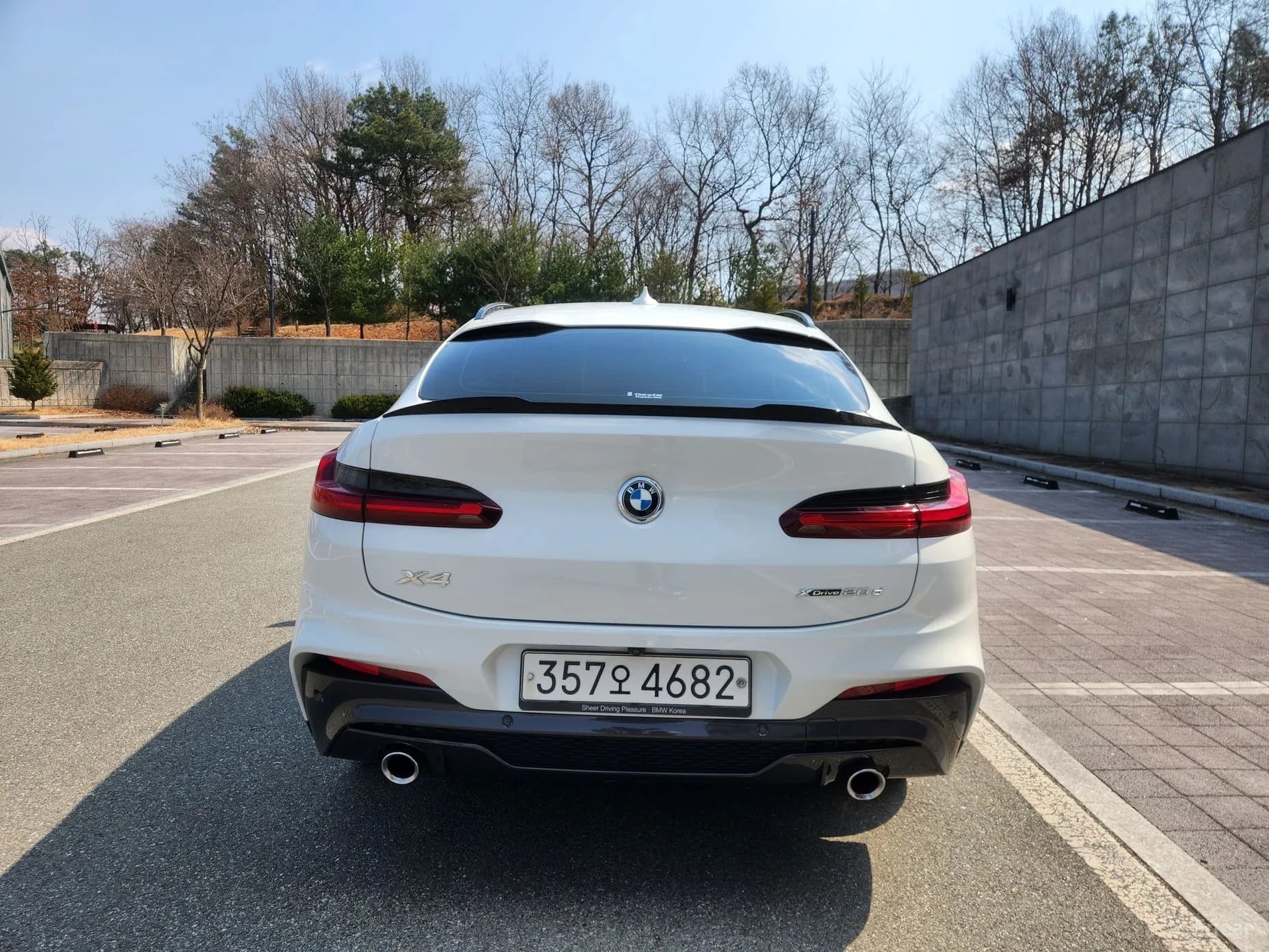 X4 (G02)