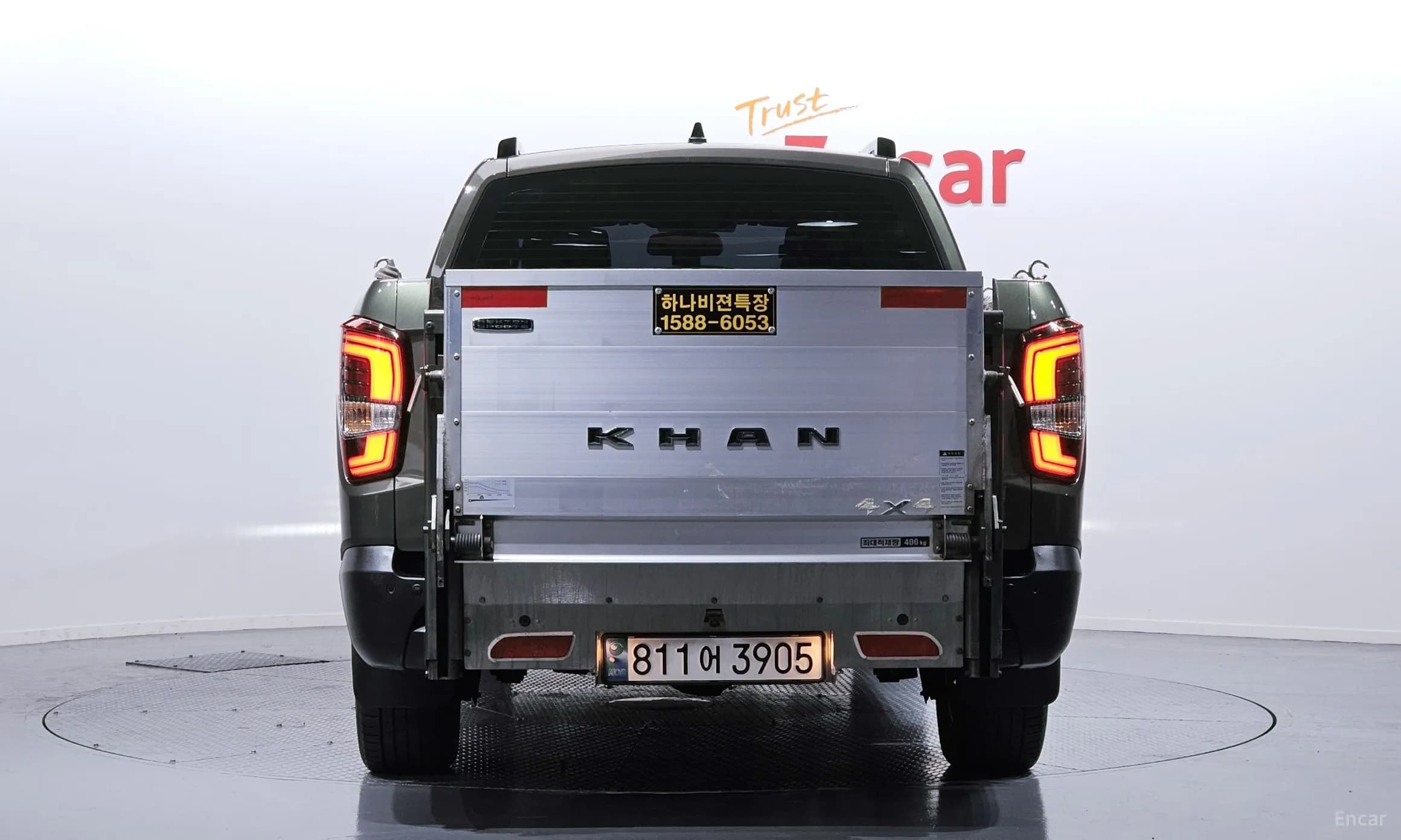Rexton Sports Khan
