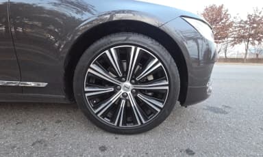 S90
