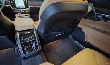 S90