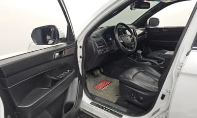 Rexton Sports Khan