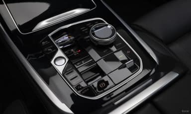 X7 (G07)