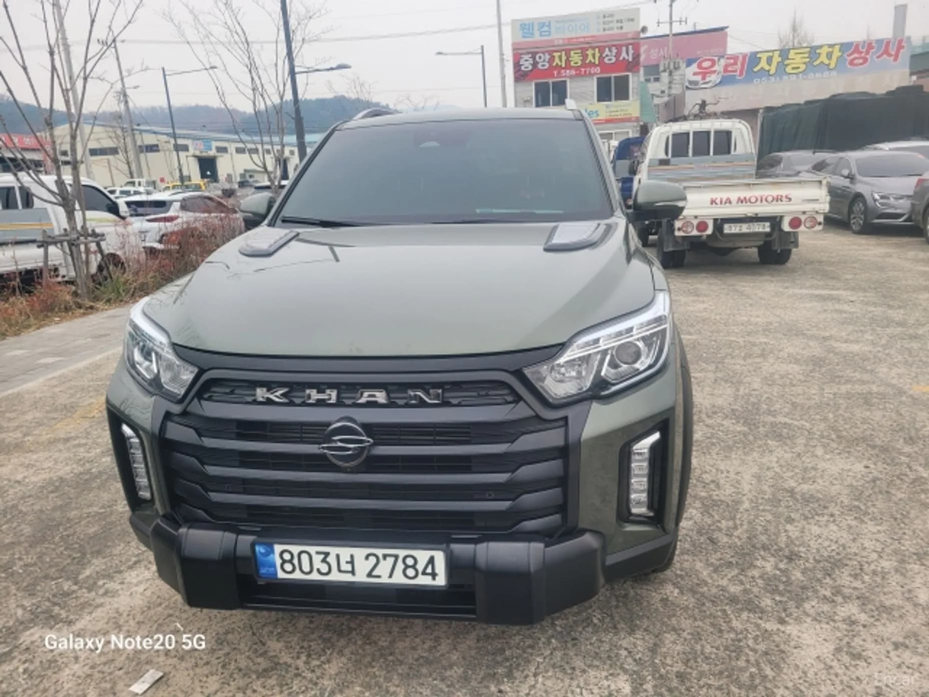 Rexton Sports Khan