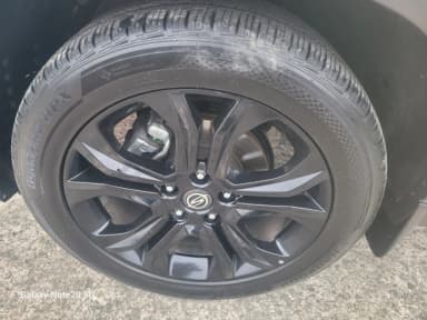 Rexton Sports Khan