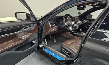7 Series (G11)