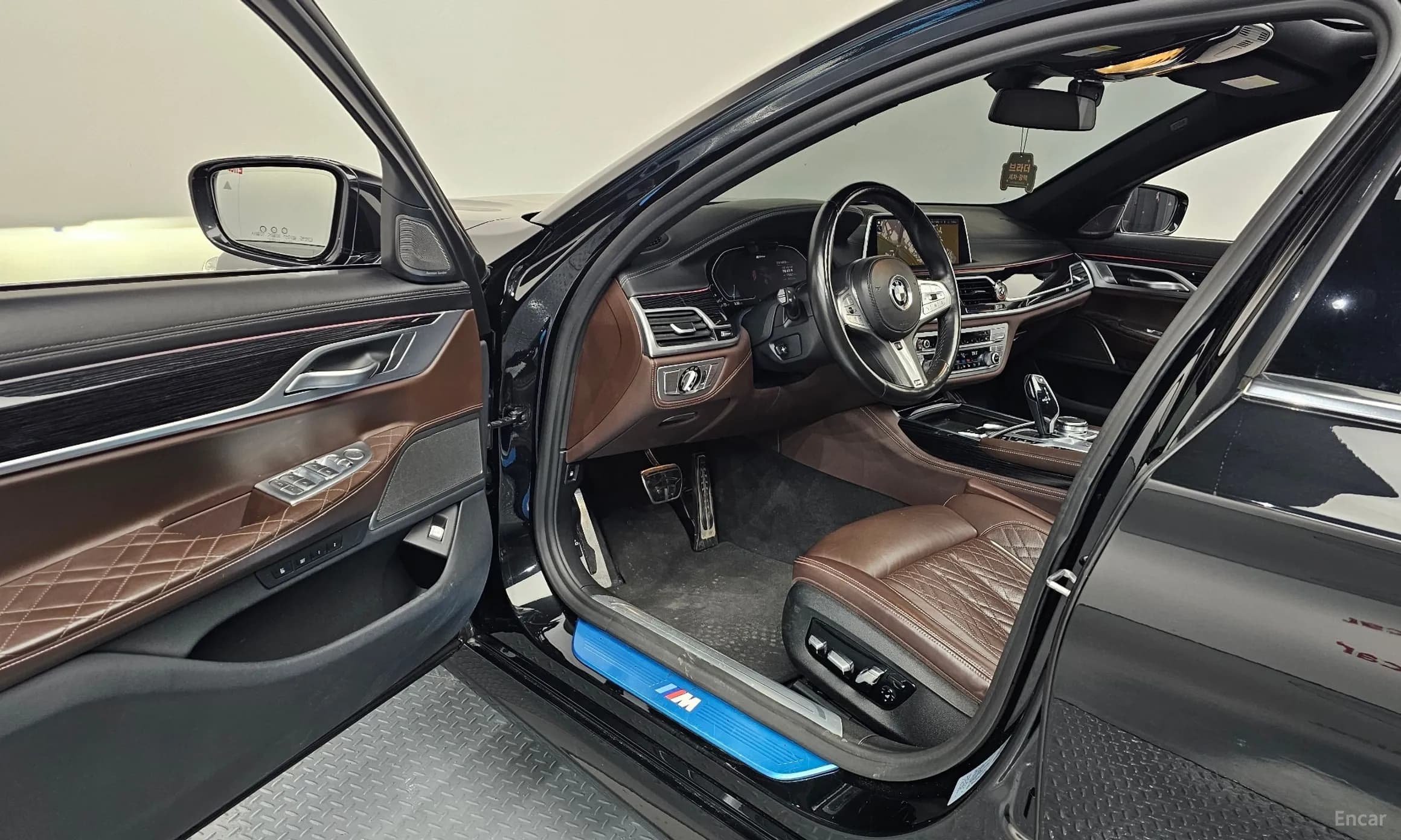 7 Series (G11)