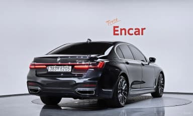 7 Series (G11)