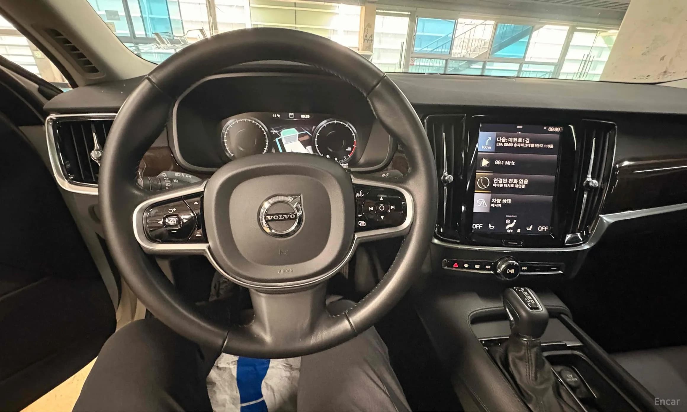 S90