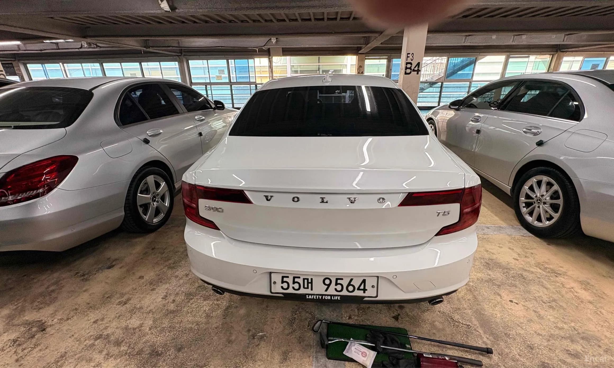 S90
