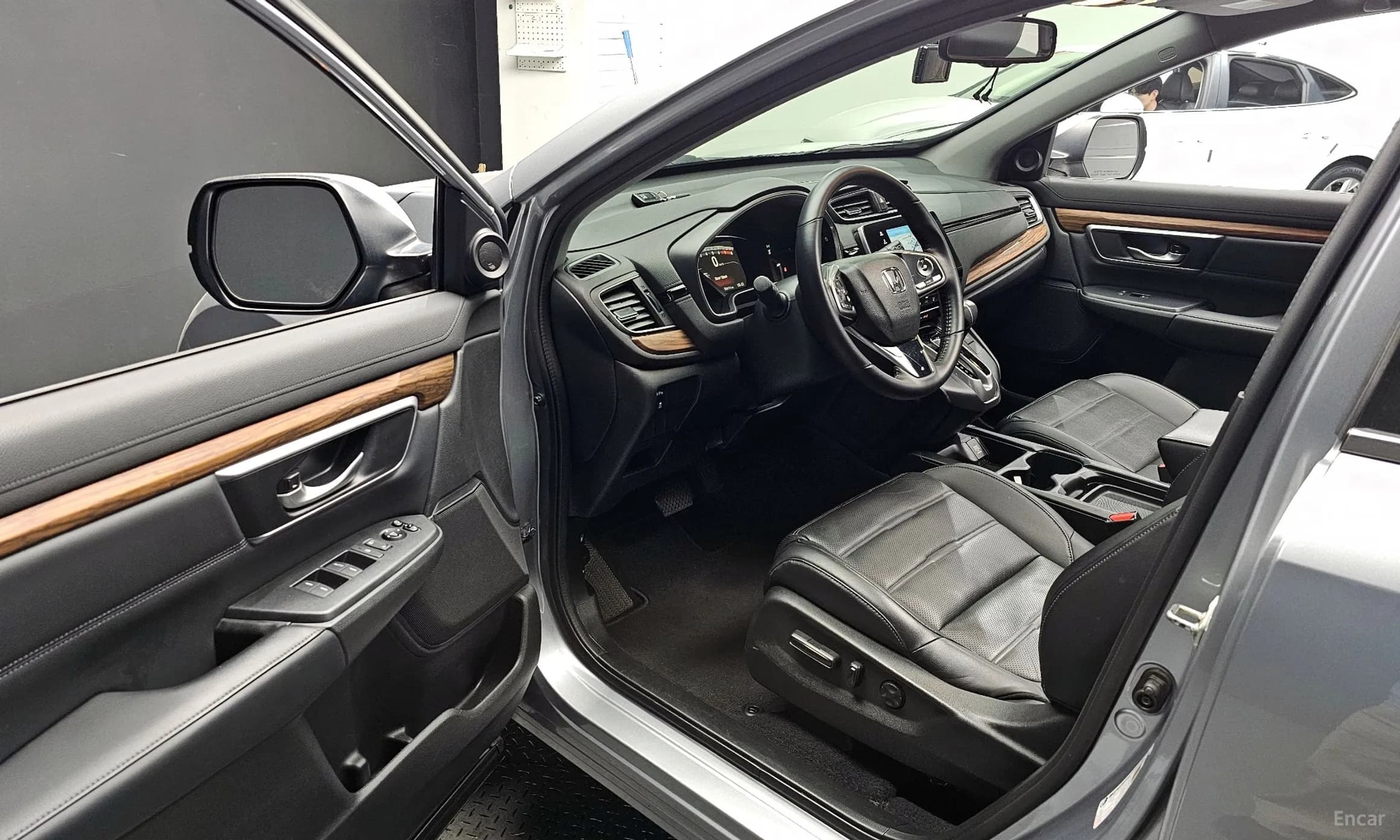 CR-V 5th generation