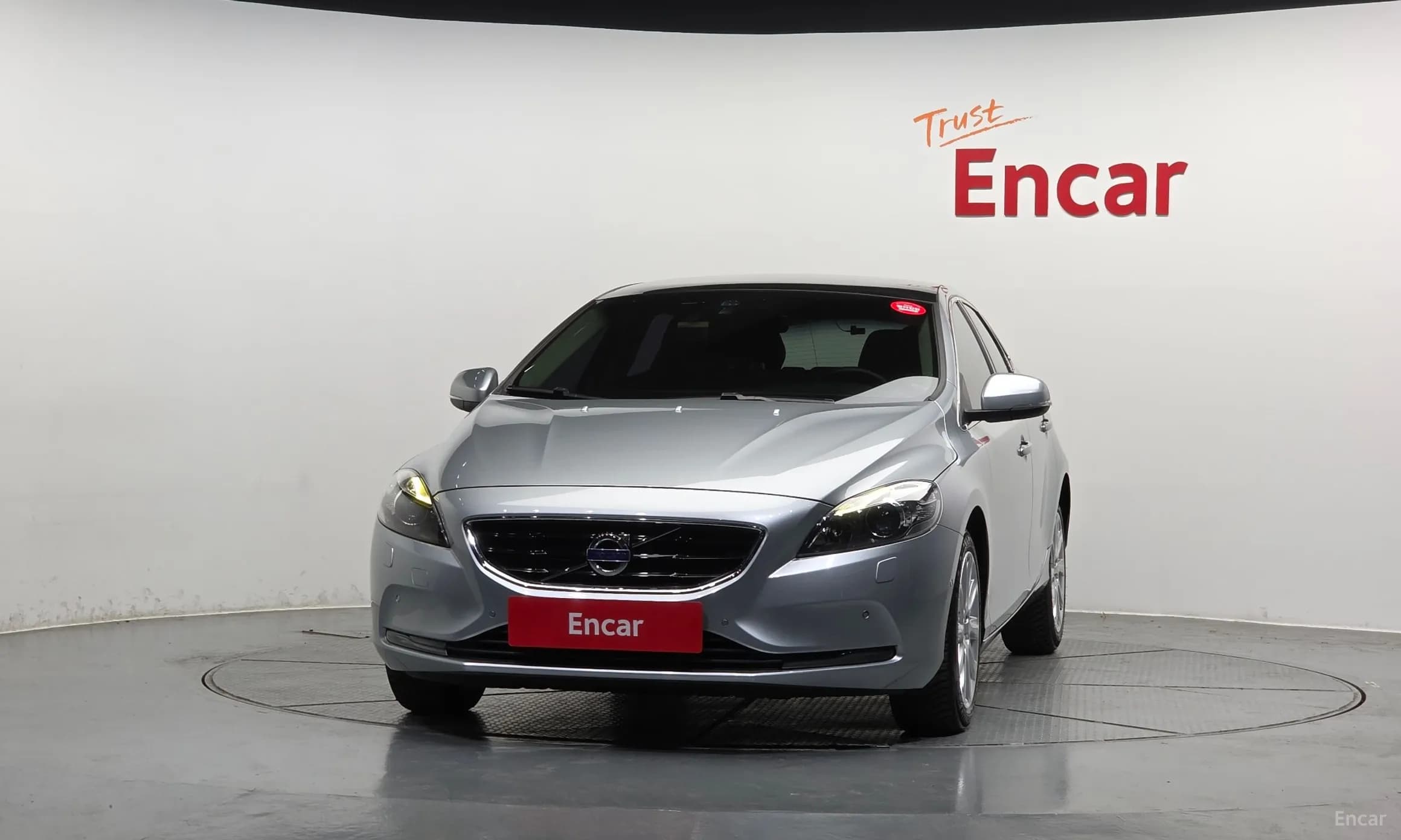 V40